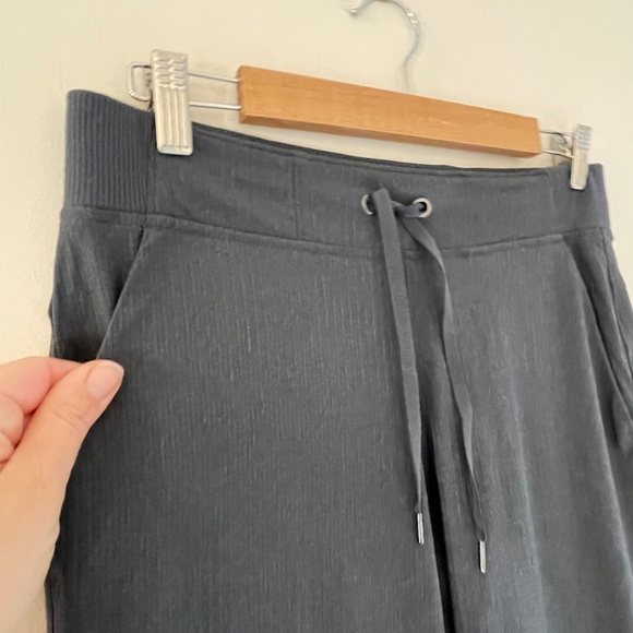 Athleta Navy Stretch Travel Chic Pants Womens 4 Tall Normcore Pockets Lounge - Picture 4 of 14